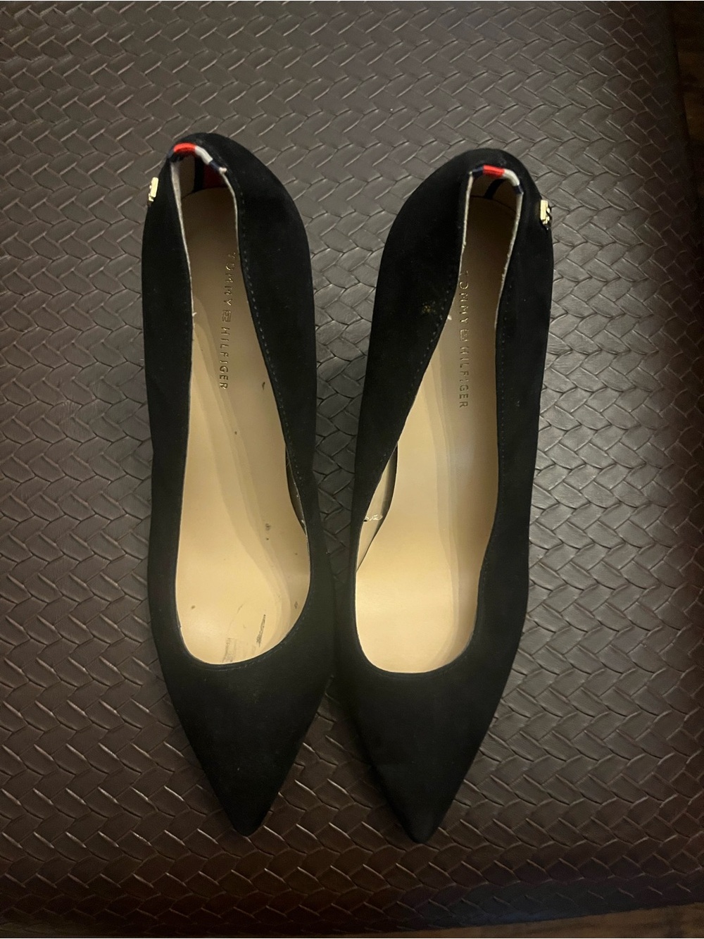 Tommy Hilfiger Black Suede Pointed-Toe Pumps Size 8.5 M New